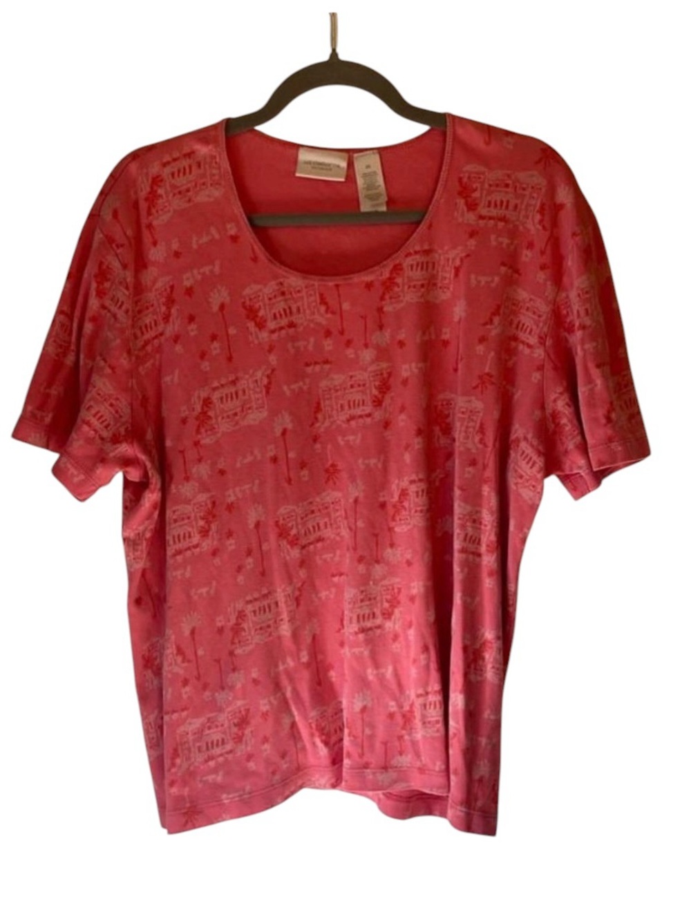 Liz Claiborne Scoop Neck T shirt